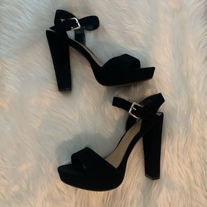 LC Lauren Conrad high heels